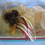 Beautiful Simple Wedding Gifts With Golden Ribbon