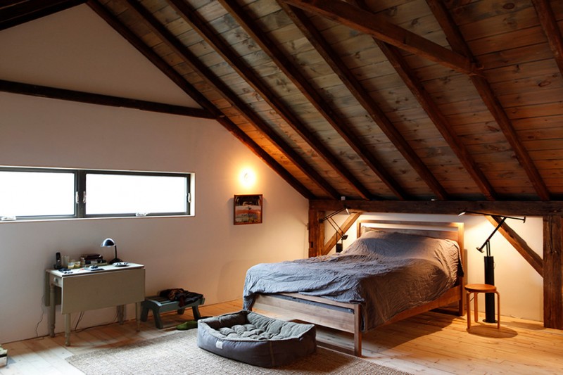ceiling rustic barn century roof 19th bovina residence wood bedroom airy effects visual efficient energy 21st upgrade gets wooden homesfeed