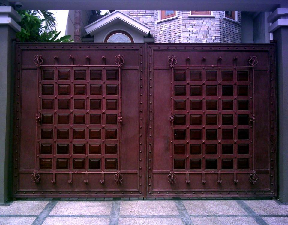 Iron Gate Designs for Homes - HomesFeed