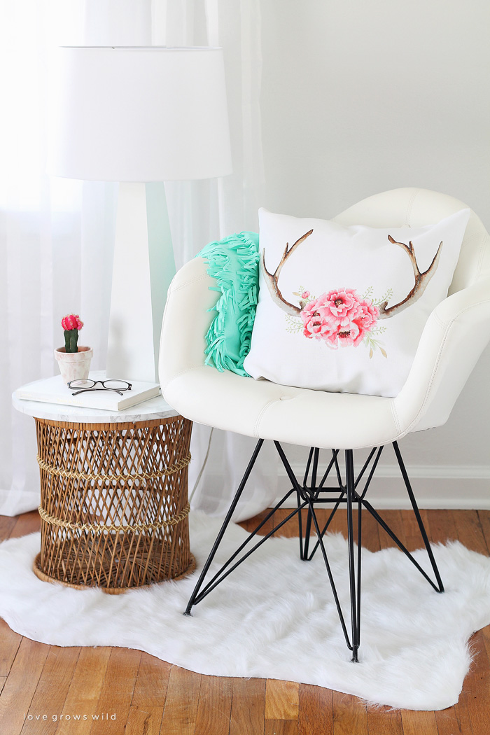 Boost Your Bookish Profile with Cozy Reading Chair Idea – HomesFeed
