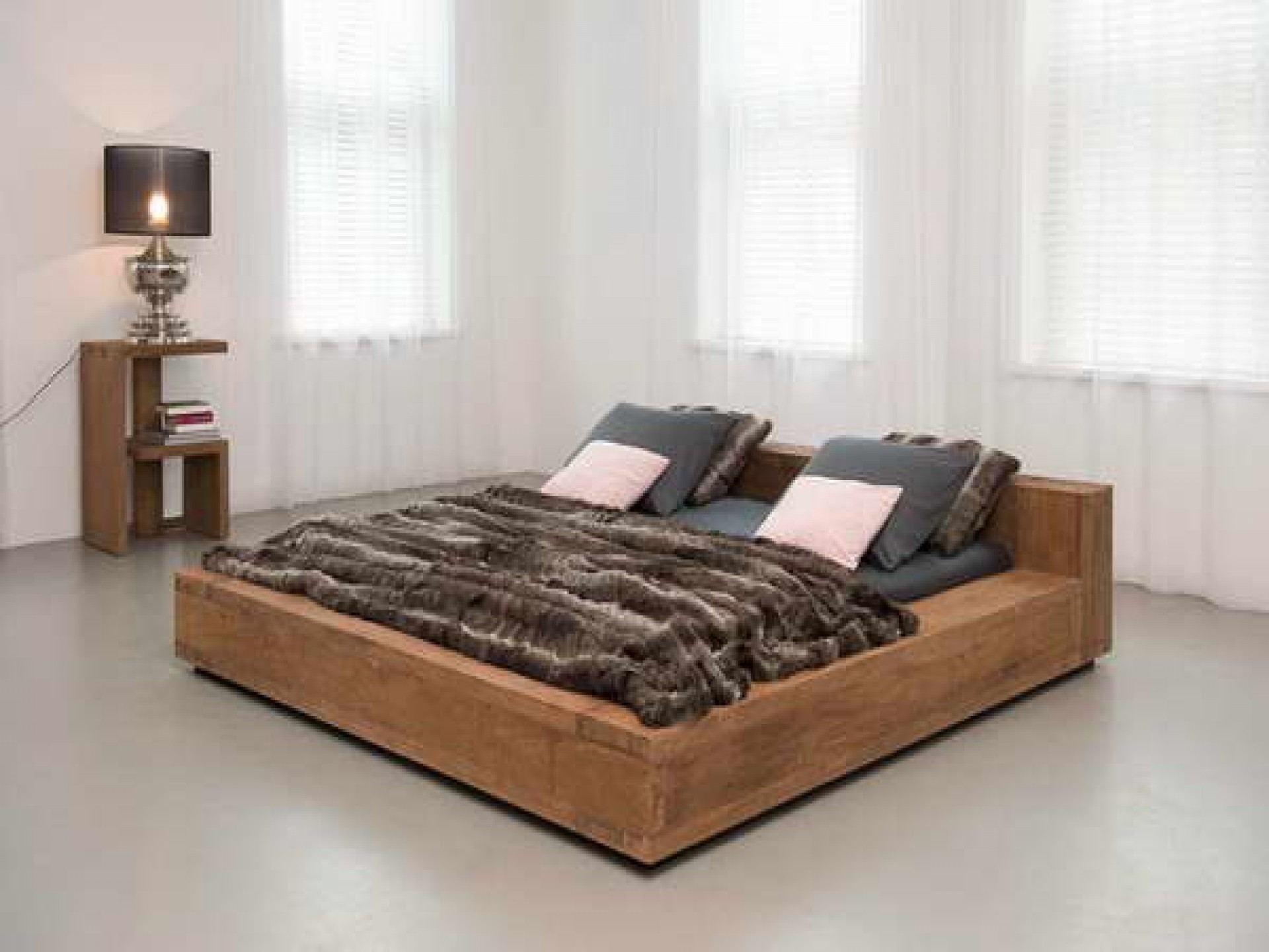 Low Profile Bed Frame Queen – HomesFeed